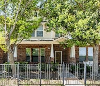 723 S Poydras St, Lewisville, TX 75057