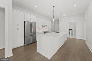 44691 Wellfleet Dr Unit 404, Ashburn, VA 20147