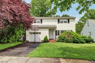 50 Patricia Place, Clifton, NJ 07012