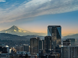 550 SW 10th Ave Unit 2107, Portland, OR 97205