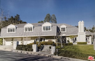 17535 Camino de Yatasto, Pacific Palisades, CA 90272