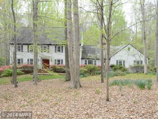 8300 Cathedral Forest Dr, Fairfax Station, VA 22039