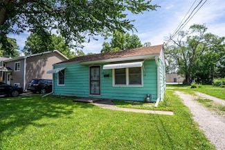 1817 E 25th St, Des Moines, IA 50317