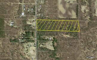 s 625 East Dr, Knox, IN 46534