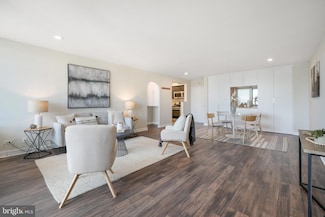 1245 4th St SW Unit E805, Washington, DC 20024