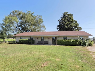 555 County Road 446, Carthage, TX 75633