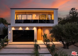 14758 Morrison St, Sherman Oaks, CA 91403
