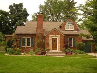 1725 1725 Asbury St, Falcon Heights, MN 55113