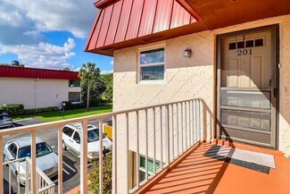 12022 W Greenway Dr Unit 201, Royal Palm Beach, FL 33411