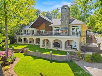 16 Sunrise Point Ct, Clover, SC 29710