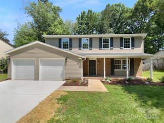 7134 Rollingridge Dr, Charlotte, NC 28211