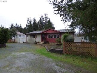 1924 Maple St, Myrtle Point, OR 97458