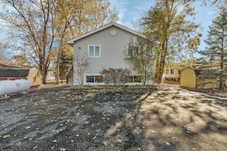 170 Fossil Cove Ln, Wilmington, IL 60481