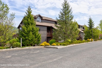 73 Liftside Dr Unit B1, Hunter, NY 12442