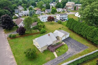 12 Riverview Pkwy, Palmer, MA 01069