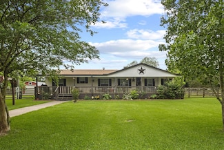 15079 Coon Rd, Winnie, TX 77665