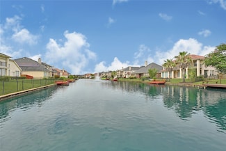 5203 Auckland Dr, Sugar Land, TX 77498
