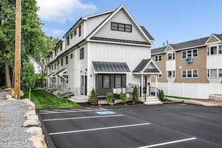 1514 Gorham St Unit 1, Lowell, MA 01852
