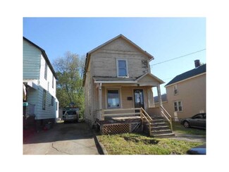 313 Florida St, Farrell, PA 16121
