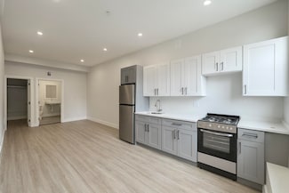 269 Martin Luther King jr Dr Unit 1C, Jc, Greenville, NJ 07305