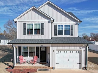 108 Oak Grove St, Kannapolis, NC 28081