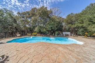 16411 Yaupon Valley, Helotes, TX 78023