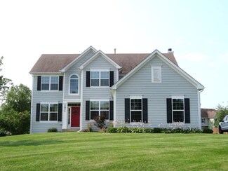 2471 Achilles Ln, Crystal Lake, IL 60014