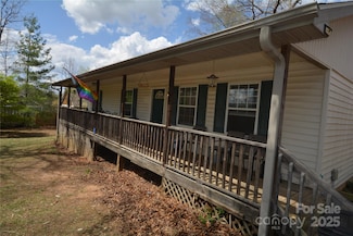 34 Fox Dr, Asheville, NC 28803