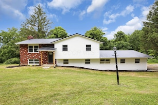 12491 Lesley Rd SE, Heath, OH 43056