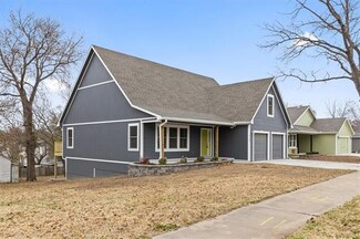 715 S 4th St, Atchison, KS 66002