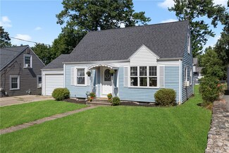 29 Pollett St, Cumberland, RI 02864