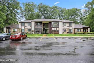 154 Cross Slope Ct Unit J, Manalapan, NJ 07726