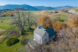 4916 Washington 25, Hunters, WA 99137