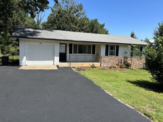 1803 Lasswell St, West Plains, MO 65775