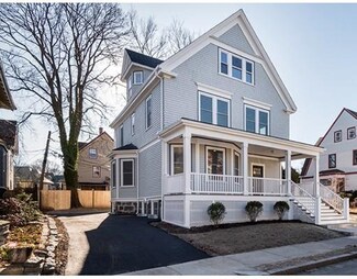 6 Larchmont St, Dorchester Center, MA 02124