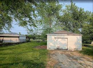 1103 Lotus Dr, Round Lake Beach, IL 60073