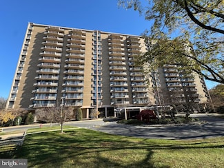 6100 Westchester Park Dr Unit 915, College Park, MD 20740