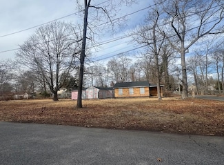 148 Elder Dr, Mastic Beach, NY 11951