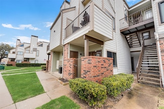 3121 Sondra Dr Unit 108, Fort Worth, TX 76107
