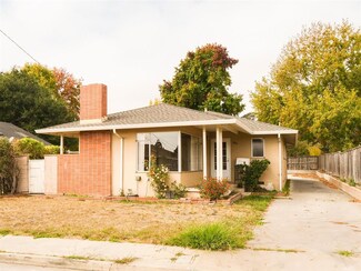 206 Glover St, Santa Cruz, CA 95060