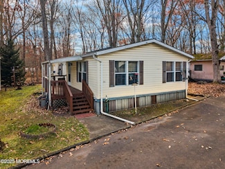 31 Marcia Memorial Cir, Jackson Township, NJ 08527