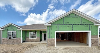 23 Veronica Dr, West Seneca, NY 14224