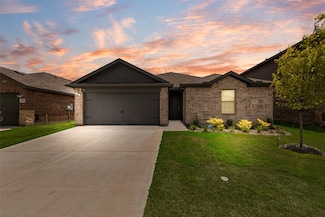 1505 Elm Forest Way, Lancaster, TX 75146