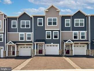 114 Dolomite Dr, Port Matilda, PA 16870