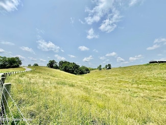 8 Battle Rd, Willisburg, KY 40078