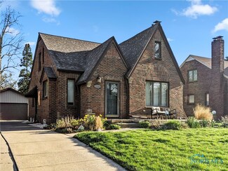 2126 Sherwood Ave, Toledo, OH 43614