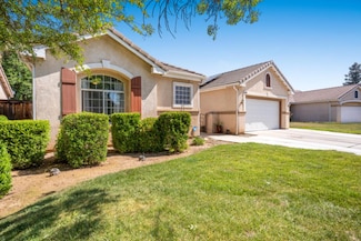 10604 E Greenbury Way, Clovis, CA 93619