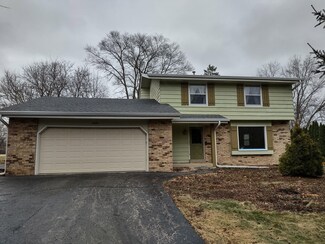 6340 Root River Dr, Greendale, WI 53129