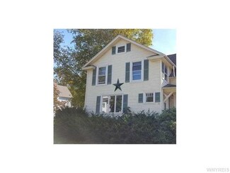 140 Maple Ave, Lyndonville, NY 14098