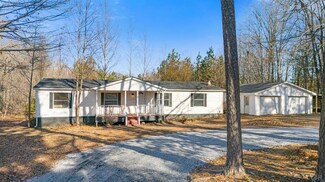 381 Hickeys Rd, Gretna, VA 24557